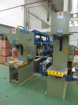 Rahmen-hydraulische Presse-Maschine 100KN 8Mpa 4KW TPC 10T C PLC-Steuerung